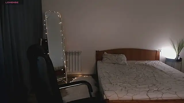 IceIcebabe  online show from 07/25/26, 01:04