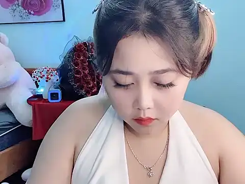 Nhanlu009 online show from 04/16/26, 11:44