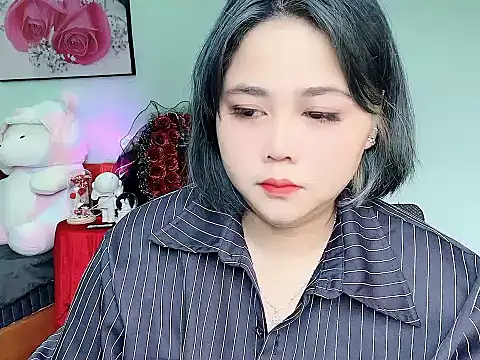 Snapshot of Nhanlu009 chatting on 05/04/26, 11:56 Nhanlu009 online show from 05/04/26, 11:56