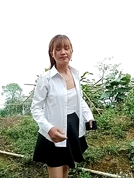 Snapshot of gogo-min chatting on 05/06/26, 05:25 gogo-min online show from 05/06/26, 05:25
