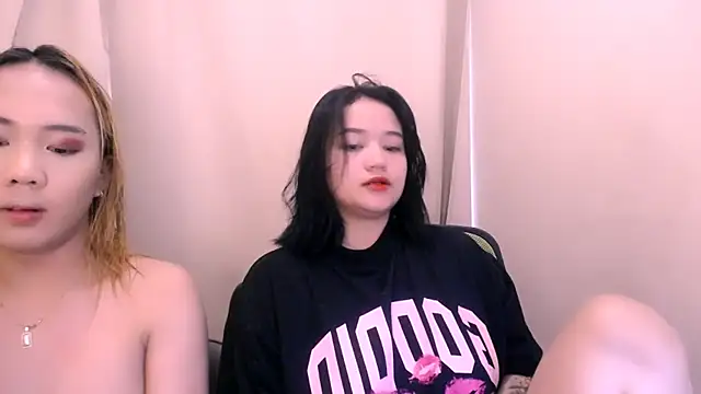 hugecock collins online show from 04/18/26, 01:53
