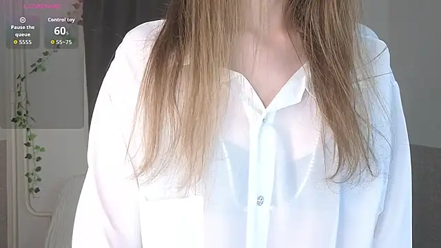 Emily Nelsonn online show from 06/23/26, 04:05