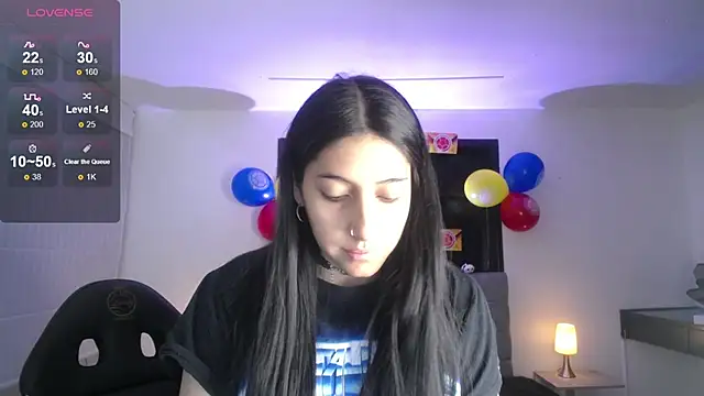 Snapshot of Melannyy_V chatting on 06/25/26, 01:04 Melannyy V online show from 06/25/26, 01:04