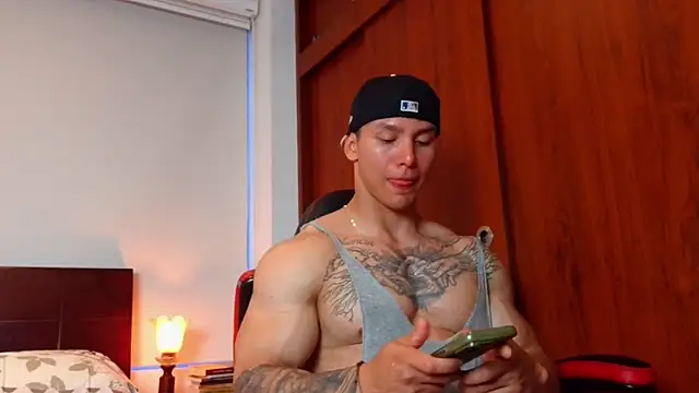 Snapshot of JAYCAM_ chatting on 03/24/26, 02:22 JAYCAM online show from 03/24/26, 02:22