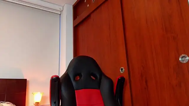 Snapshot of JAYCAM_ chatting on 03/25/26, 08:15 JAYCAM online show from 03/25/26, 08:15