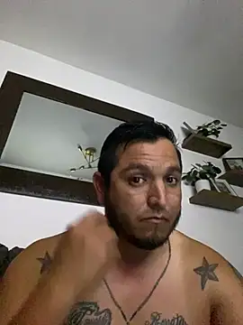 Snapshot of HOTB0Y18 chatting on 04/08/26, 07:52 HOTB0Y18 online show from 04/08/26, 07:52