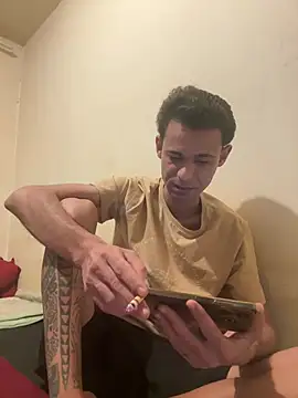 RafaelTitanX online show from 04/22/26, 10:22