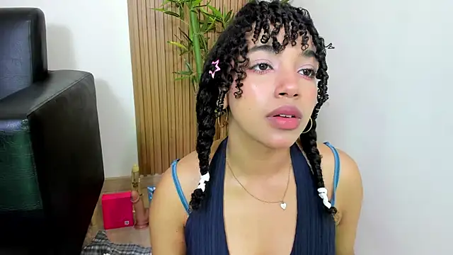 Snapshot of JazmyXXX chatting on 05/25/26, 08:04 JazmyXXX online show from 05/25/26, 08:04
