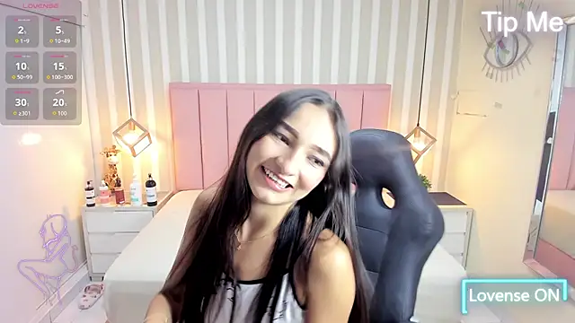 LIZZY VALL online show from 04/22/26, 07:26