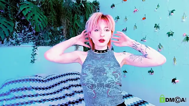Kira  Cutie online show from 05/14/26, 08:37