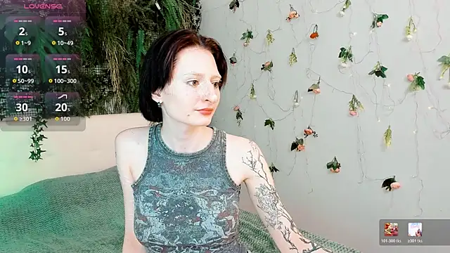 Kira  Cutie online show from 06/23/26, 08:51
