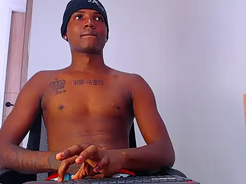 Snapshot of Bigcock23cmt chatting on 03/27/26, 05:01 Bigcock23cmt online show from 03/27/26, 05:01