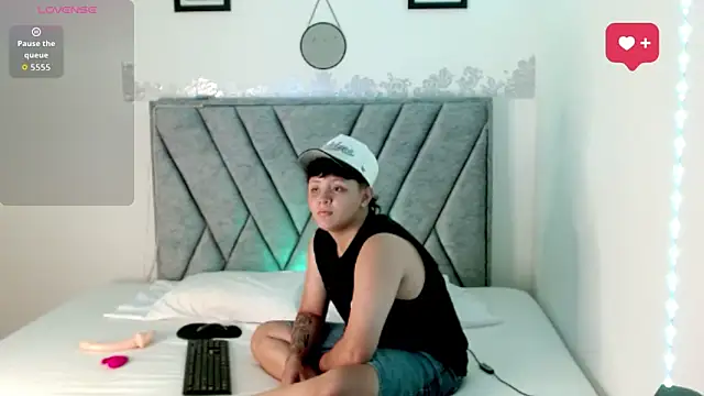 ValyX   online show from 03/25/26, 06:36