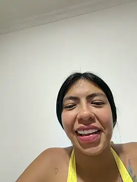 Noa rousse01 online show from 04/01/26, 07:11