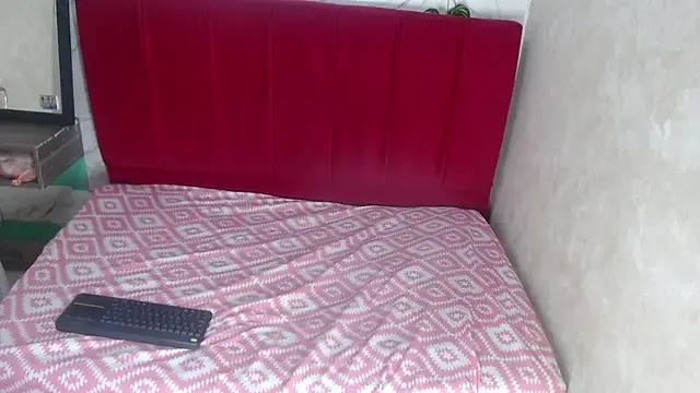 Snapshot of alma_ramseycm chatting on 03/24/26, 02:44 alma ramseycm online show from 03/24/26, 02:44