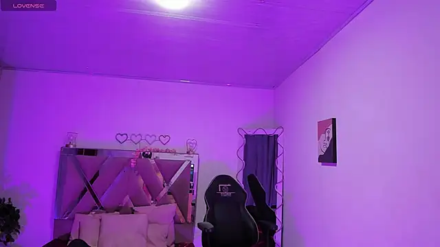 Cristy tay online show from 04/18/26, 11:47