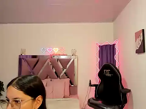 Cristy tay online show from 04/20/26, 11:35