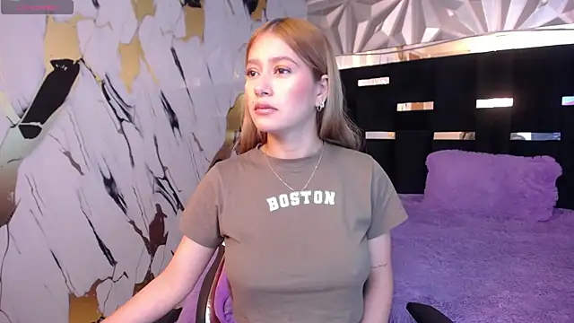 Daniela-hill online show from 04/21/26, 03:24