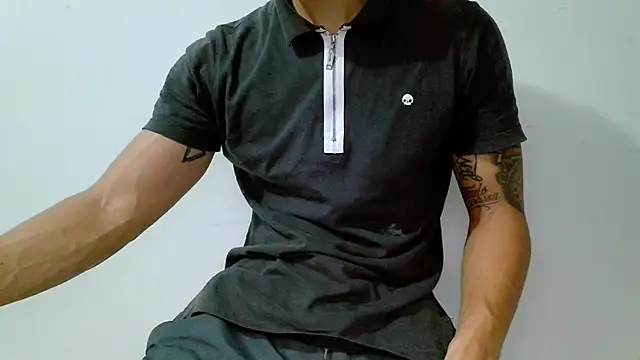 Snapshot of srghost333 chatting on 03/26/26, 03:01 srghost333 online show from 03/26/26, 03:01