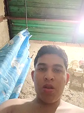 alee28728 online show from 04/13/26, 04:29