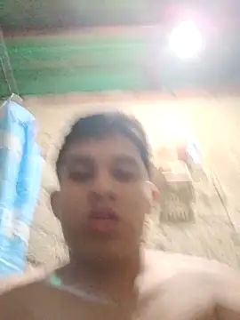 alee28728 online show from 04/19/26, 05:51