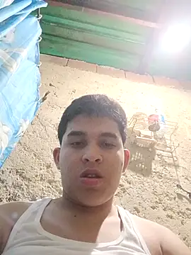 alee28728 online show from 04/21/26, 07:36