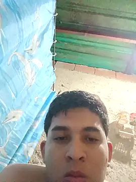 alee28728 online show from 04/23/26, 06:47