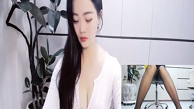 Latte-01 online show from 07/21/26, 03:09