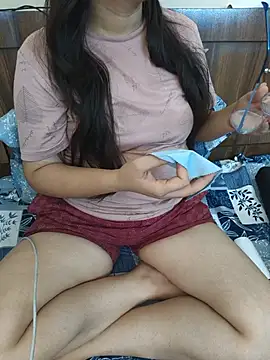 neelam rawat online show from 07/08/26, 04:39