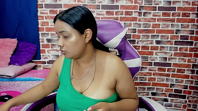 SofiiaCutee online show from 04/18/26, 02:37