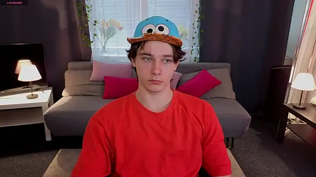 Snapshot of KevinStrike chatting on 03/19/26, 03:05 KevinStrike online show from 03/19/26, 03:05