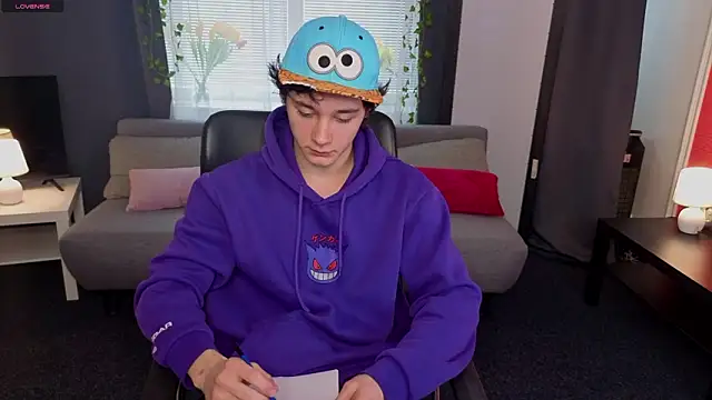 Snapshot of KevinStrike chatting on 03/21/26, 12:54 KevinStrike online show from 03/21/26, 12:54