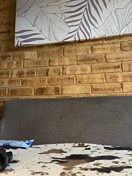 MILLIONDOLLARPUSSY95 online show from 04/13/26, 11:48