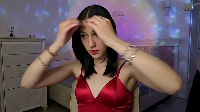 MilaVey online show from 05/09/26, 06:46
