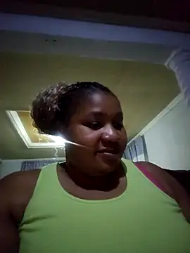 Snapshot of Baeboo83 chatting on 03/19/26, 05:28 Baeboo83 online show from 03/19/26, 05:28