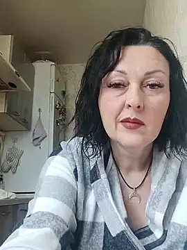 HelgaDennis online show from 03/28/26, 01:54