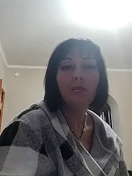 HelgaDennis online show from 04/28/26, 05:51