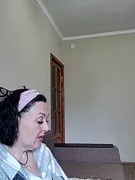 HelgaDennis online show from 05/09/26, 10:31