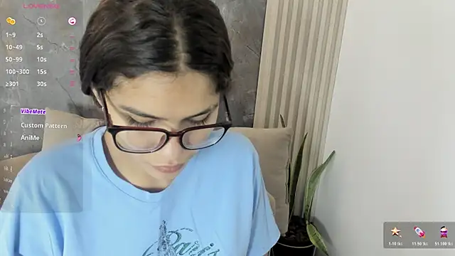 Snapshot of alina_sauvage chatting on 06/02/26, 12:29 alina sauvage online show from 06/02/26, 12:29