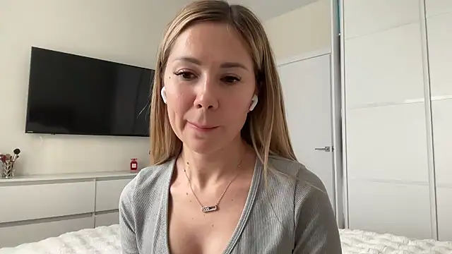 NensySafrons online show from 03/22/26, 01:25