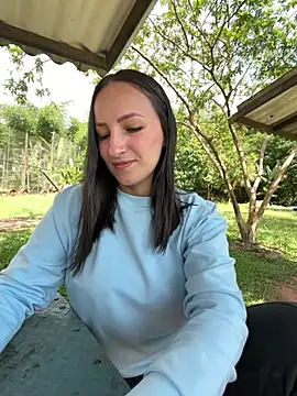 Silvia G online show from 04/22/26, 01:56