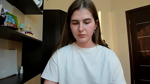 OhMyAlice online show from 04/26/26, 04:26