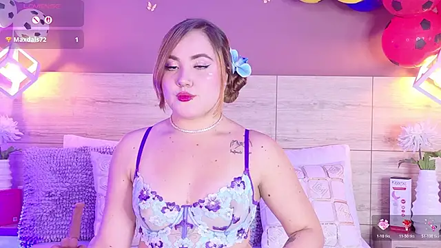 ElenaGilbertAdams online show from 06/22/26, 01:41
