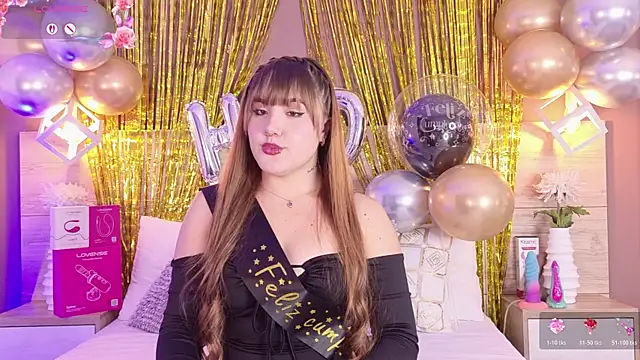 ElenaGilbertAdams online show from 07/24/26, 02:15