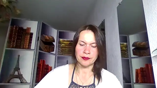 Selena Moo online show from 03/30/26, 07:53