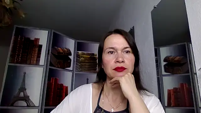 Selena Moo online show from 04/14/26, 07:14