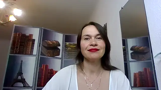 Selena Moo online show from 04/29/26, 12:09