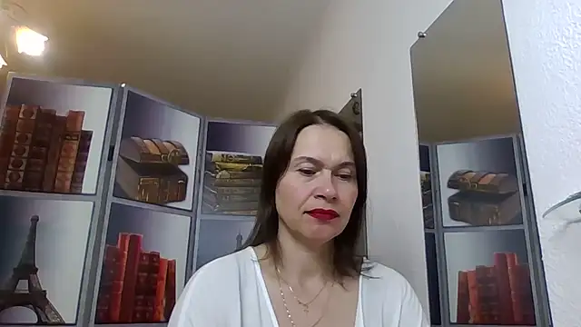 Selena Moo online show from 05/14/26, 08:54