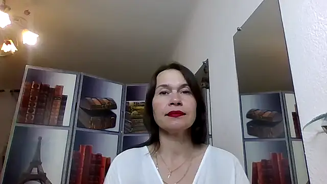 Selena Moo online show from 05/15/26, 08:32