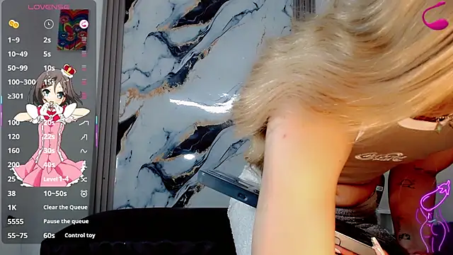 Mia Colucci- online show from 05/04/26, 07:21
